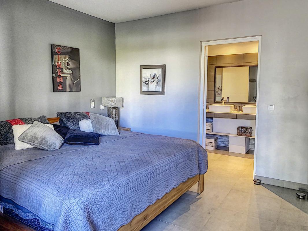 A louer appartement Front de mer BO Saint Martin-chambre-18